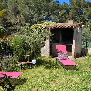 Maisonnette Kalis Calme Avec Climatisation Parking Jardin Cadre Campagne Plages A Pieds Bandol