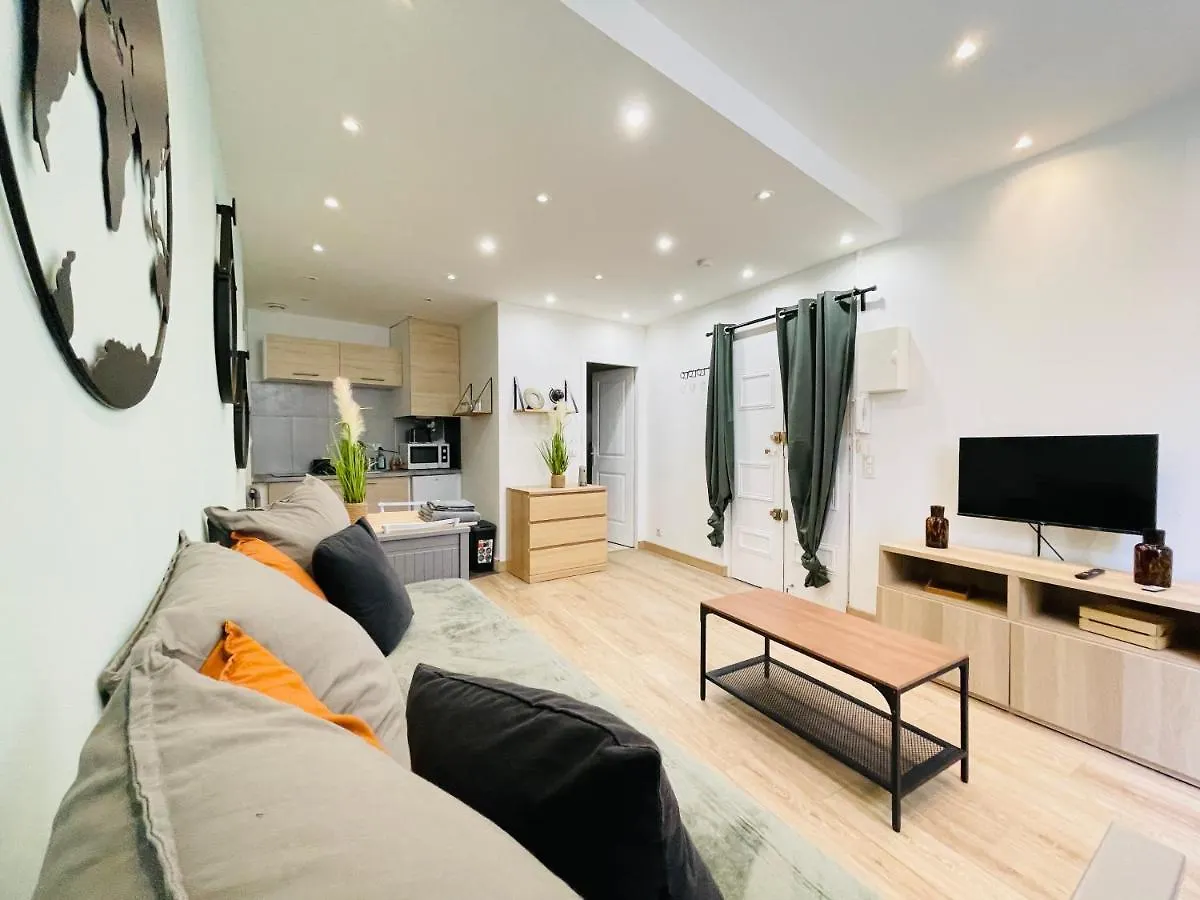 Gympie : Joli Studio Cosy En Centre-Ville Draguignan 0*,  France